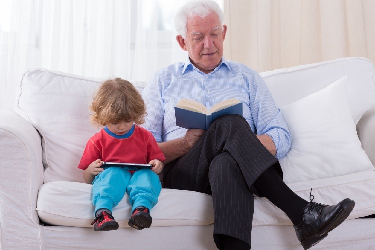 Lo que deben considerar los familiares que cuidan de los hijos de sus parientes. Lo que deben considerar los familiares que cuidan de los hijos de sus parientes.