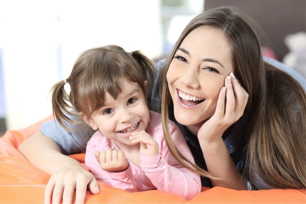 Risas y relajación, el mejor medio para conciliar el sueño La risa es una de las mejores terapias para vivir en familia.