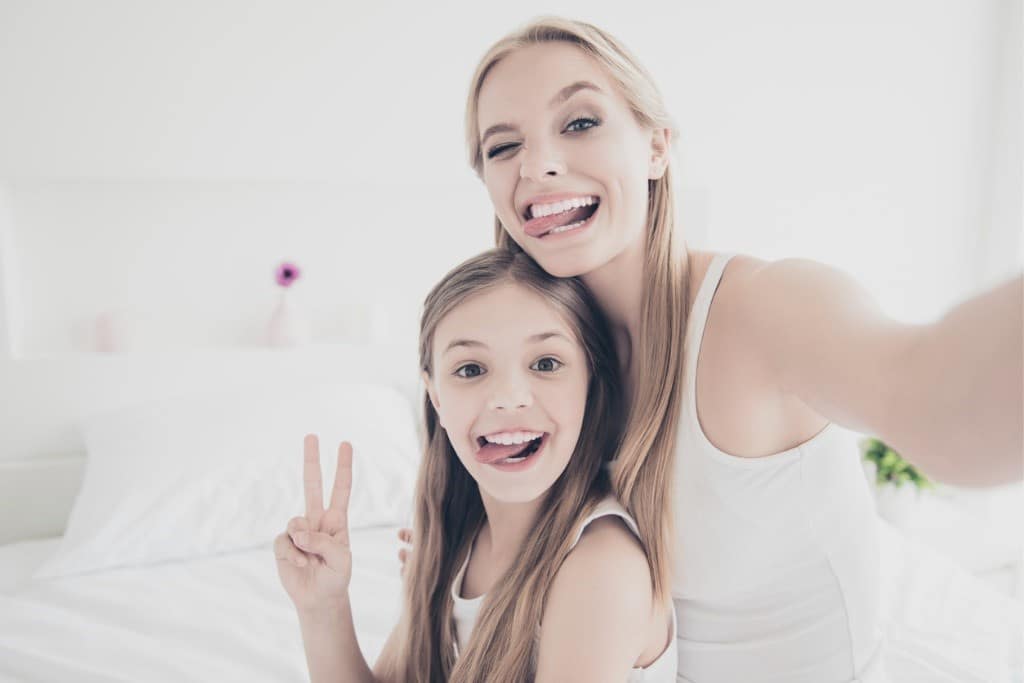 La actitud de los padres frente a las redes sociales, ¿qué es lo recomendable? Así debes comportarte frente al uso de redes sociales de tus hijos.
