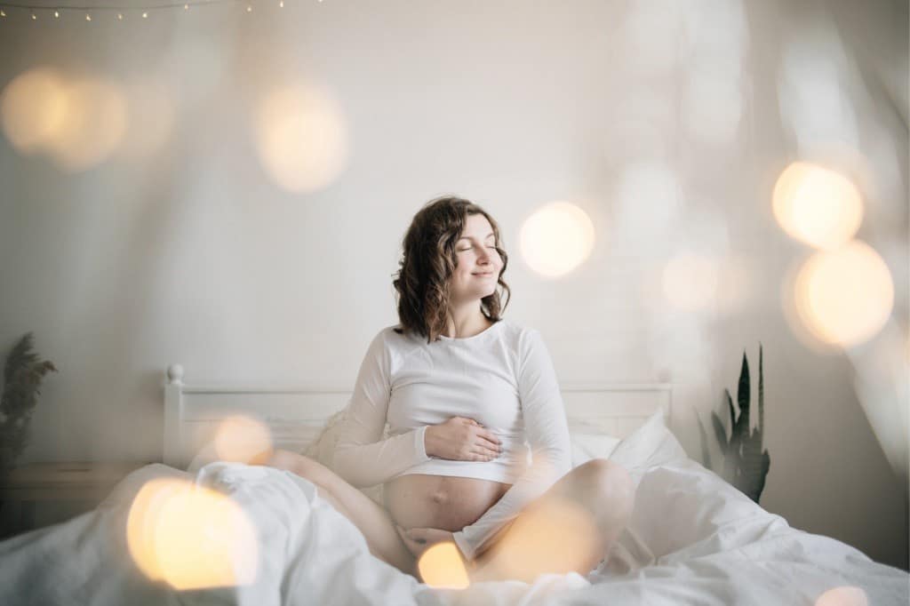Tranquilidad en el embarazo, la importancia de reducir la ansiedad en mamá Reducir la ansiedad en el embarazo es muy importante para asegurar el bienestar de la madre y del niño.