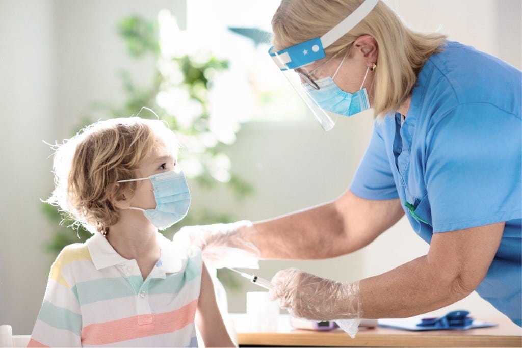 Vacunas contra el coronavirus en niños, qué se sabe hasta la fecha Esto es lo que los pediatras recomiendan a la hora de vacunar a nuesteos hijos contra el coronavirus.