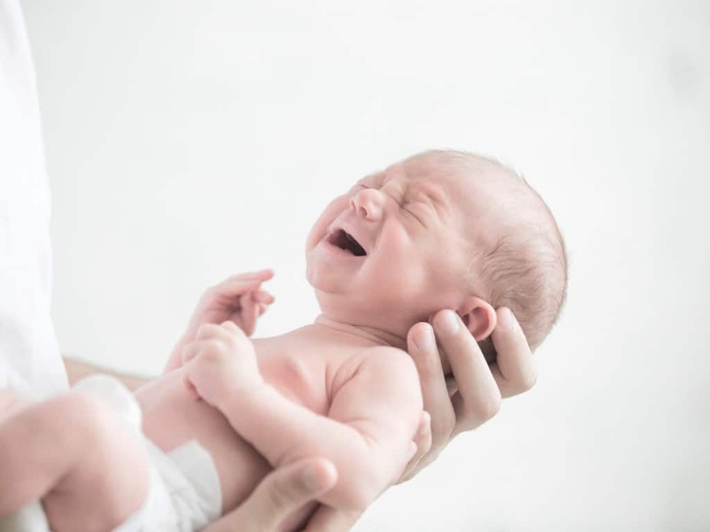 ¿Por qué mi bebé llora tanto, estoy haciendo algo mal? Si tu hijo llora tanto quizás esté queriéndote decir algo.
