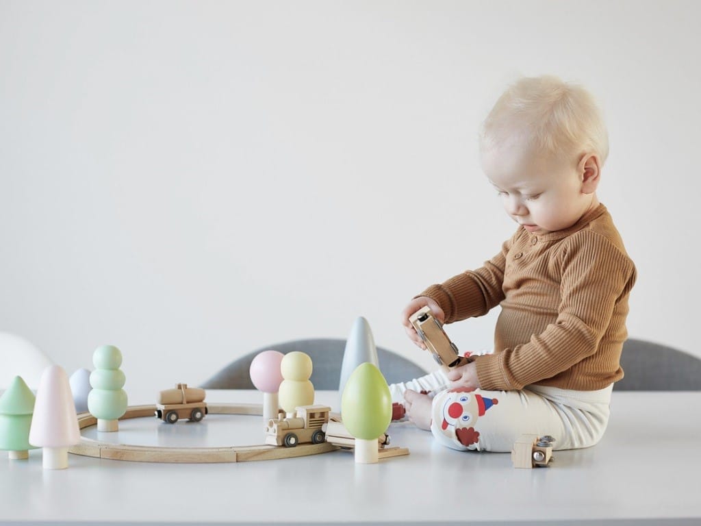 ¿Qué es un ambiente nido Montessori y cuáles son sus beneficios? Un ambiente nido para los niños se puede crear siguiendo las enseñanzas del Método Montessori.