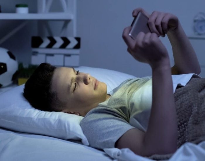Teléfonos móviles en verano: ocho límites para que no pierdan el norte en vacaciones