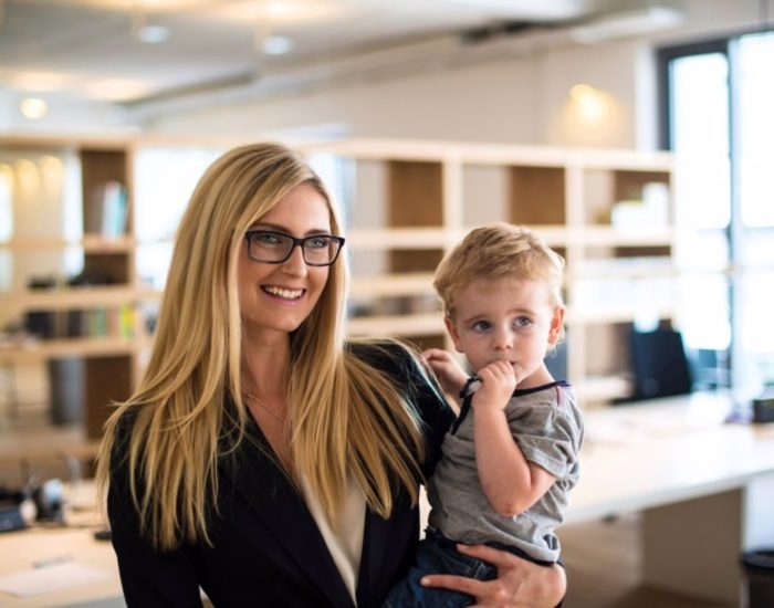 20/04/2015 Cómo compaginar la maternidad y el éxito profesional
SOCIEDAD
THINKSTOCK