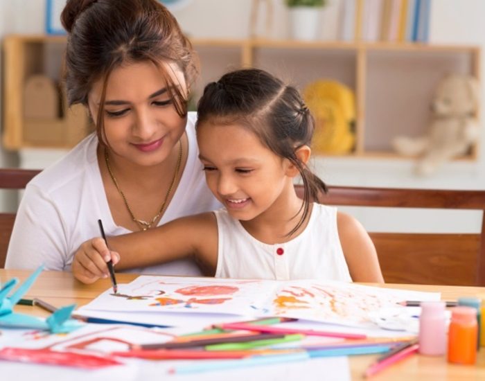 20/07/2015 Hijos: personaliza la educación de cada uno.

qué educando a todos los hijos igual, son finalmente tan diferentes? Evidentemente no hay dos personas iguales y, por ello, ante un mismo estímulo cada uno lo capta y actúa de manera diversa. Y es que, cada uno tiene su propio carácter.

SOCIEDAD
THINKSTOCK