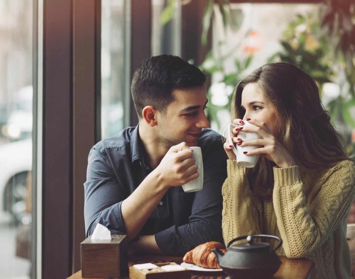 15/01/2017 Los genes tienen mucho que decir a la hora de buscar pareja.

a nuestra media naranja en un mar repleto de gente es algo que se antoja muy difícil. Saber localizar a esa persona con la que se pasará el resto de la vida es una misión difícil en la que influyen numerosos factores. Gustos, valores, e incluso la genética tiene algo que decir cuando elegimos con quién queremos compartir nuestros días.

SOCIEDAD
ISTOCK