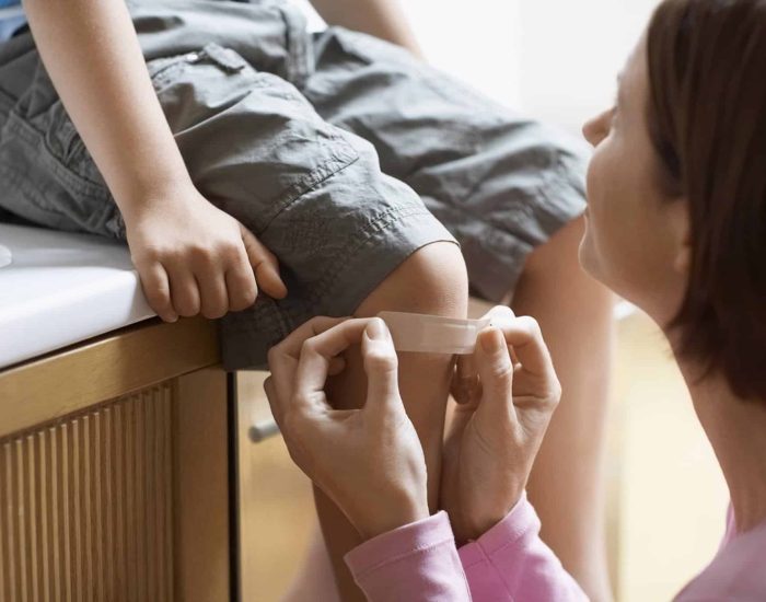 06/03/2017 ¿Qué hacer en caso de...? Guía de primeros auxilios en pediatria
SOCIEDAD
ISTOCK