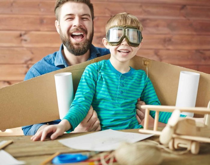 10/03/2017 Jugar en familia aporta muchos beneficios al niño y favorece el vínculo entre padres e hijos.
SOCIEDAD
ISTOCK