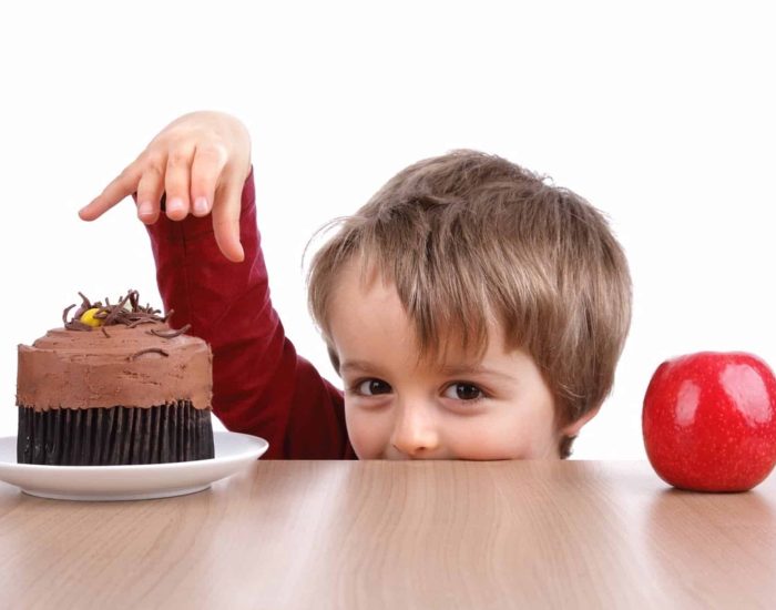 11/05/2017 El origen de que algunos niños coman más cuando se estresan podría estar en sus padres.
SOCIEDAD
ISTOCK