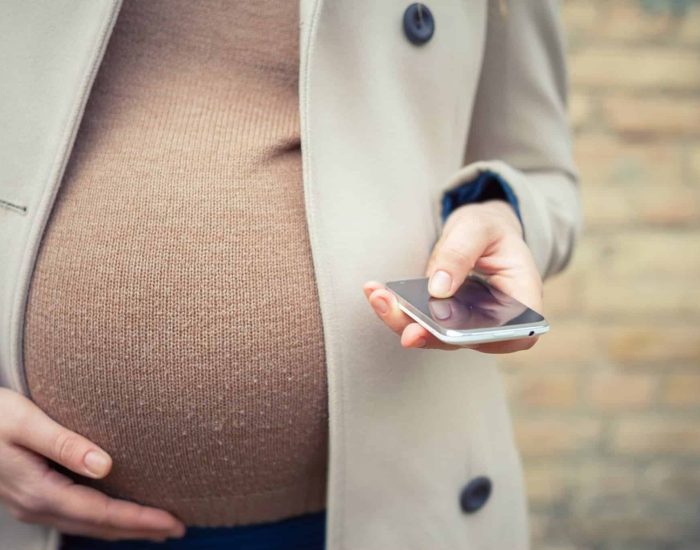 14/05/2017 Abusar del móvil en el embarazo supone exponer al feto a una gran carga de radiacción.
SOCIEDAD
ISTOCK