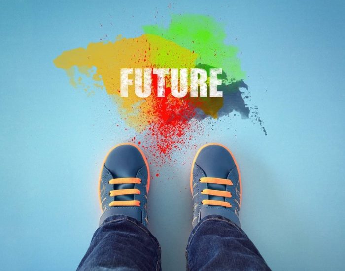 23/05/2017 Elegir carrera y futuro profesional.

finalizará el curso escolar y los alumnos que acaban la ESO deberán decidir si estudian el Bachillerato y en qué especialidad, si cursan algún ciclo medio de Formación Profesional o qué ciclo superior, si acceden a un Grado universitario, etc. Tomar cualquiera de estas decisiones no es nada fácil y puede generar una normal ansiedad en los jóvenes.

SOCIEDAD
ISTOCK