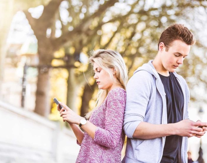 16/08/2017 La adicción a las nuevas tecnologías y las ganas de ser validado socialmente hace que muchos jóvenes sientan ansiedad al quedarse sin internet.
SOCIEDAD
ISTOCK