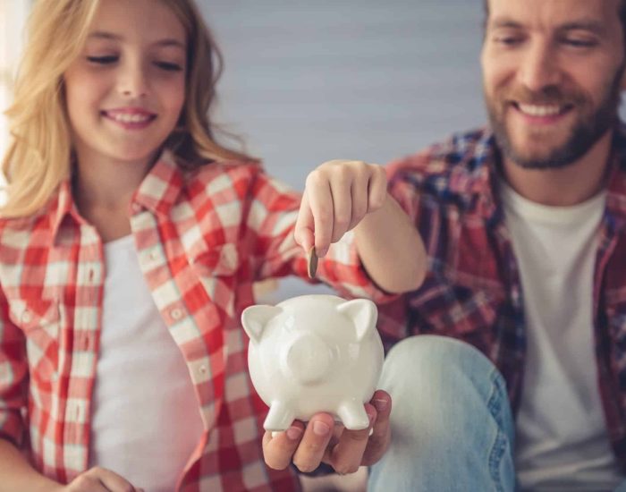 02/10/2017 Tu relación con el dinero según tu edad.

de los abuelos, pagas mensuales, nómina, créditos o hipotecas son algunos de los conceptos que se suceden y con motivo del Día de la Educación Financiera, que se celebra el 2 de octubre, el banco digital Self Bank pone de relieve la importancia de la economía y cómo nos acompaña en las distintas etapas de la vida.

SOCIEDAD
ISTOCK