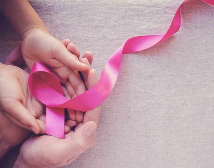 11/10/2017 Pasos contra el cáncer de mama.

19 de octubre celebramos con ilusión y esperanza el Día Contra el Cáncer de Mama. Este año podemos hablar de nuevas investigaciones que mejoran el tratamiento de esta enfermedad. Ahora sabemos mucho más de los factores de riesgo que pueden provocar el cáncer, conocemos también los factores genéticos e investigamos cada día para conseguir el mejor tratamiento posible para cada paciente.

POLITICA MADRID SOCIEDAD
ISTOCK