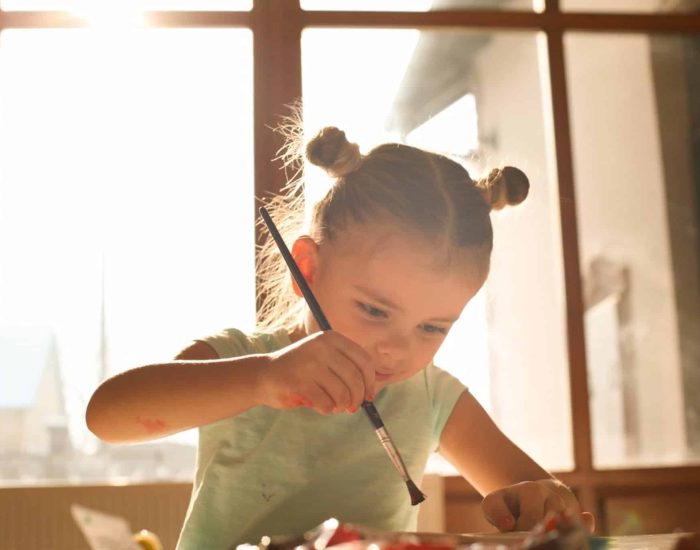 17/02/2018 La concentración en niños puede mejorar a través del juego..

muchas formas de aprender, desde las lecciones básicas que se dan en casa hasta el colegio y sin olvidar otras maneras más divertidas de enseñanza como el juego. Hay muchas habilidades que se pueden potenciar gracias a estas actividades, entre ellas la concentración, que tan necesaria es para poder prestar atención en clase y tener éxito académico.

SOCIEDAD
ISTOCK