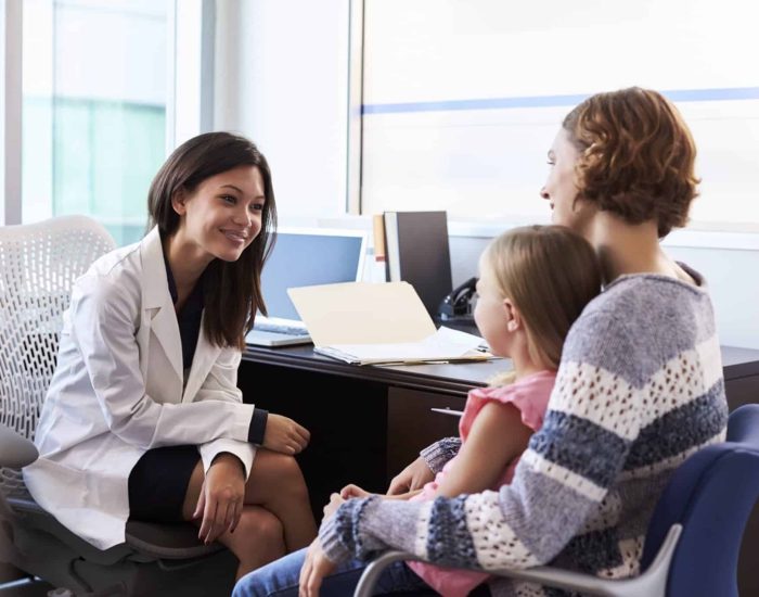 28/03/2018 Los pediatras recuerdan que su obligación es la de atender las consultas y no la de justificar mentiras.
SOCIEDAD
ISTOCK