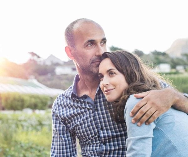Fáciles, cotidianos, nada del otro mundo. 
Los matrimonios están hechos de días normales. Muchos. Muchísimos. 
Por eso es tan importante aprovechar cada ocasión para construir el modelo de hogar que queremos generar.