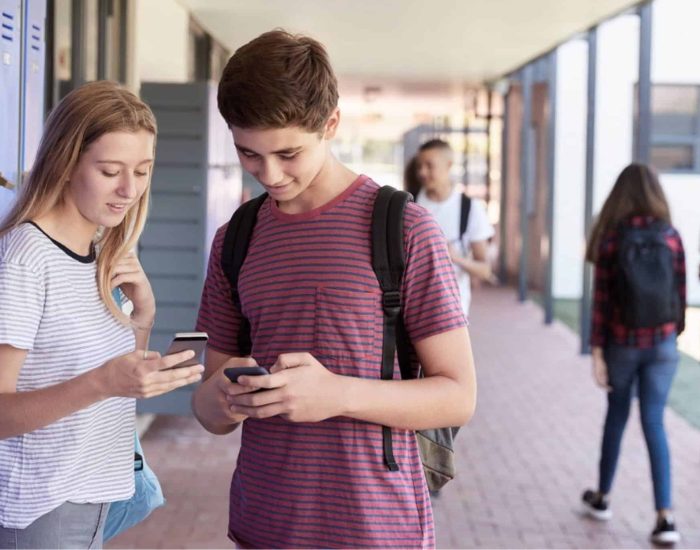 24/06/2018 Varios expertos en educación cuestionan la presencia de los smartphones en clase y aseguran que deberían quedar completamente prohibidos.
SOCIEDAD
ISTOCK