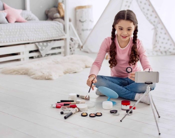 28/11/2018 Un estudio revela que los niños de hoy ya quieren ser youtubers o influencers
SOCIEDAD
ISTOCK