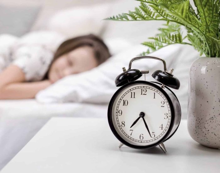 30/06/2019 Una siesta al día mejora mucho las notas escolares..

descanso es una parte fundamental del día a día de las personas. No solo dormir por la noche puede contribuir a darnos la energía necesaria para conseguir las metas en cada jornada. También la siesta es un elemento que, si se practica de forma adecuada y en los horarios recomendados, ayudará a que todos en casa recarguen sus pilas y tengan un plus para llegar hasta el final.

SOCIEDAD
ISTOCK