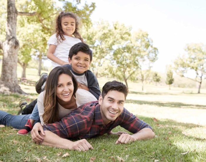 06/07/2019 Aprender a jugar en familia para disfrutar de esta actividad en familia..

y tiempo libre van de la mano. Después de muchos meses de responsabilidades y obligaciones, toca descansar (sin olvidar cierto repaso para poder mantener el nivel de cara al próximo arranque del curso). Entre las muchas actividades que se pueden realizar en estas vacaciones estivales, el juego no debe faltar para asegurar horas y horas de diversión.

SOCIEDAD
ISTOCK