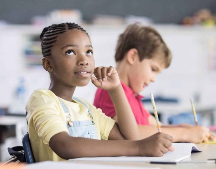15/07/2019 Diferencias entre dislexia y disgrafía en los niños.

niños tienen dificultades de aprendizaje específicas como la dislexia y disgrafía que por lo general se presentan de manera contigua y en estos casos es necesario saber de qué se trata cada una para evitar confusiones ya que sus síntomas son bastante similares.

SOCIEDAD
ISTOCK