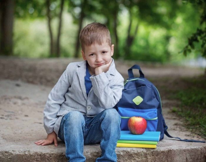 03/09/2019 Algunos niños se angustian en la vuelta al cole por el miedo a la novedad, a no saber qué se van a encontrar al volver al cole..

cara a que la adaptación sea exitosa debemos hacerlo con la máxima naturalidad y toda la ilusión posible, y no generar un problema donde todavía quizás no lo hay. Recordemos que todos los niños antes o después acaban adaptándose al colegio y son felices en el entorno escolar.

SOCIEDAD
ISTOCK