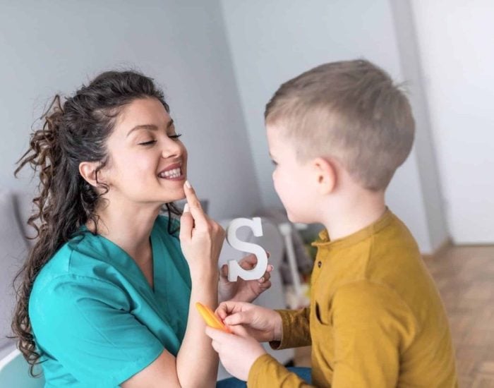 06/03/2020 Los niños que han nacido prematuros necesitan un logopeda.

Cuando un bebé ha nacido prematuramente, se enfrenta a posibles problemas de salud bien conocidos, como la insuficiencia respiratoria si los pulmones no son lo suficientemente maduros o la ictericia, cuando por un exceso de bilirrubina tienen la piel amarillenta.

SOCIEDAD
ISTOCK