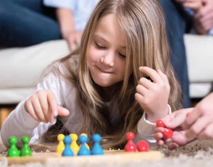 31/03/2020 Juegos para niños: ideas para evitar el aburrimiento en casa.

de manera positiva todo el tiempo que estamos en casa es fundamental para darle a este momento la respuesta adaptativa que los niños necesitan. Y la mejor manera es hacerlo mediante el juego. Los juegos para niños son la mejor manera de aprovechar el tiempo porque aportan diversión, entrenamiento y aprendizaje.

SOCIEDAD
ISTOCK