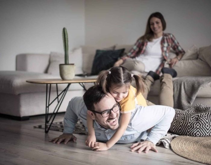 19/05/2020 Lo importante no es la cantidad sino la calidad del tiempo que pasamos en familia.

frecuencia nuestros hijos nos reclaman que pasemos más tiempo con ellos.

SOCIEDAD
ISTOCK