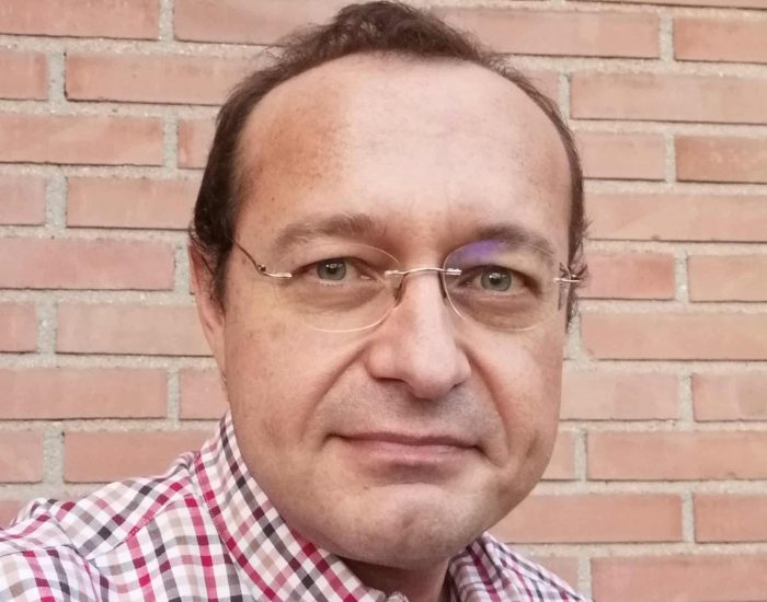 13/04/2020 Entrevistamos al profesor Luis Manuel Martínez, autor del libro Y ahora... Los deberes?.

últimos meses del curso escolar están siendo un desafío para padres, maestros, alumnos e instituciones. Luis Manuel Martínez, Doctor en Pedagogía y Licenciado en Filosofía y Ciencias de la Educación, nos ayuda a establecer unas pautas para lograr que nuestros hijos adquieran autonomía e independencia.

SOCIEDAD
ISTOCK
