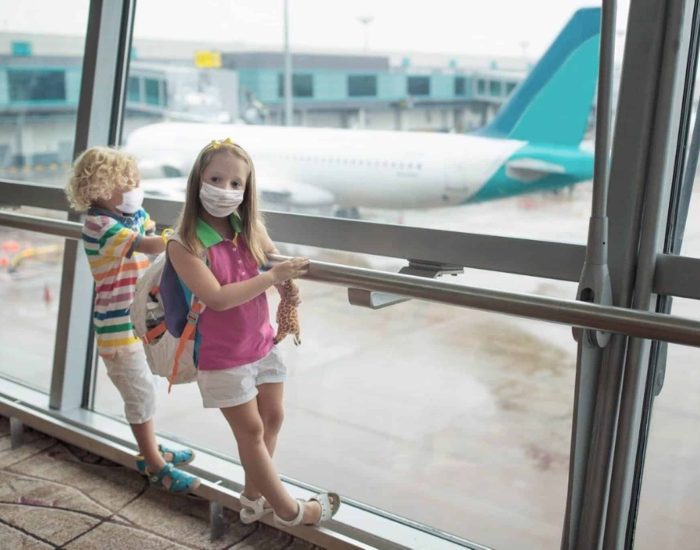 09/06/2020 Planeando las vacaciones: cómo vencer el miedo al contagio.

mejorando. En todos los sentidos: estadística y sanitariamente. Vamos, día a día, venciendo a la epidemia de la covid19 y superando los meses pasados en estricto confinamiento. Ya no sólo se abren los balcones y ventanas para aplaudir, sino también las puertas. Salimos, contactamos, cada uno según la fase en la que se encuentre su comunidad autónoma, con amigos, familiares y compañeros de trabajo.

SOCIEDAD
ISTOCK