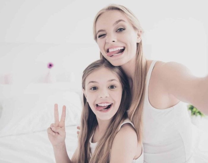 25/10/2020 Así debes comportarte frente al uso de redes sociales de tus hijos..

redes sociales se han convertido en una de las herramientas más utilizadas por los jóvenes. Estas plataformas sirven para mantener el contacto con amigos, compartir fotos o vídeos interesantes, así como escenario de debate sobre gustos y aficiones. Por otro lado, también son la puerta a diversos problemas como pueden ser el encuentro con desconocidos o el ciberacoso.

SOCIEDAD
ISTOCK