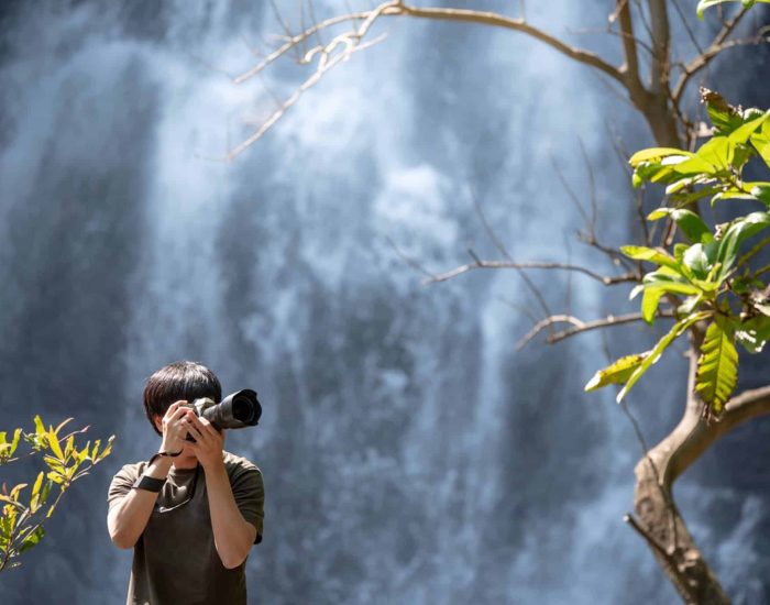 28/12/2018 Ideas para hacer buenas fotos de paisajes naturales.

animales o plantas es una afición (y profesión para muchos) que reúne a miles de personas. Para ello se requiere mucha paciencia, buen ojo, conocer la naturaleza y también buena suerte. Armados con una cámara, podemos "cazar" a los animales más bellos que habitan a nuestro alrededor y dejarlos inmortalizados en una fotografía.

SOCIEDAD
ISTOCK