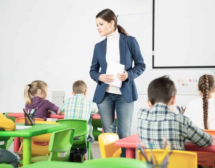 08/03/2021 Para romper el techo de cirstal profesional de las mujeres, eduquemos a los niños en la igualdad.

igualdad de género es uno de los pilares sobre los que se basan los valores de nuestra sociedad. En los últimos años, son numerosos los avances que se han realizado para reducir la brecha de género. Sin embargo, los datos muestran que aún queda un largo camino por recorrer en términos de equidad, empezando por la brecha salarial, que hace que las mujeres en España continúen ganando un 17% menos que sus compañeros masculinos 1.

SOCIEDAD
ISTOCK
