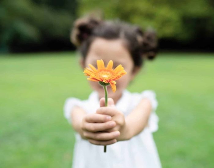 20/03/2021 La Primavera llega y tiene todas estas actividades..

termina el invierno y eso solo puede significar una cosa: ¡llegó la primavera! Las flores vuelven a lucir sus mejores gales, el buen tiempo asoma la cabeza e invita a las familias a disfrutar de una naturaleza que muestra una cara amable. Además, las horas de luz solar aumentan, con lo que la cantidad de tiempo que se puede estar en el exterior es mayor.

SOCIEDAD
ISTOCK