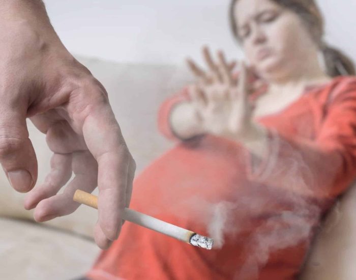 09-05-2021 La exposición al tabaco en el embarazo puede tener serias consecuencias..

tabaco no solo perjudica a quien lo consume, todos a su alrededor sufren las consecuencias. Ya, en otras ocasiones, se ha hablado de los perjuicios que el humo del cigarrillo tiene sobre los fumadores pasivos. Ahora, un nuevo estudio publicado en Science Direct advierte de los peligros que puede tener tanto este producto como la contaminación en el desarrollo de los niños y, en especial, en su conducta.

SOCIEDAD
ISTOCK