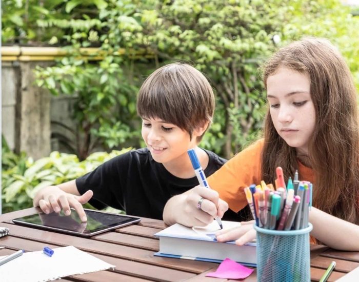14-06-2021 Trucos para sobrellevar los deberes de verano por edades.

es lo mismo deberes para la etapa infantil que para primaria o secundaria, ni si los niños han aprobado todo y bien o si han suspendido y tienen que estudiar para recuperar.

SOCIEDAD
ISTOCK