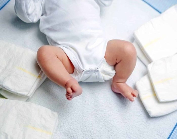 16-06-2021 Tipos de pañales para bebés.

llegada de un bebé supone realizar muchos preparativos y tener que familiarizarse con productos y accesorios hasta entonces desconocidos para los futuros papás. Uno de esos productos son los pañales: un bebé usará una media de unos 2500 pañales durante su primer año de vida.

SOCIEDAD
MASPAÑALES