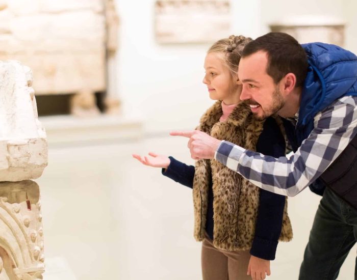 05/04/2022 Museos gratis de Madrid para ir con niños.

hago con mis hijos este fin de semana? ¿Cómo lograr que se lo pasen bien mientras hacemos algo educativo y cultural? La respuesta está en los museos, una fantástica visita en la que aprenderán algo y disfrutarán al mismo tiempo, sin tocar el bolsillo, porque en Madrid hay 9 museos gratis para ir con niños, que te sorprenderán.

SOCIEDAD
ISTOCK