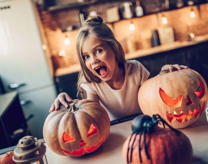 19/09/2017 5 consejos para que tus hijos no pasen miedo en Halloween.

31 de octubre se celebra Halloween en multitud de lugares. Es una fiesta de origen anglosajón y pagana, que de alguna manera se ha "exportado" a nuestro país y ahora está presente incluso en los colegios. .

SOCIEDAD
ISTOCK