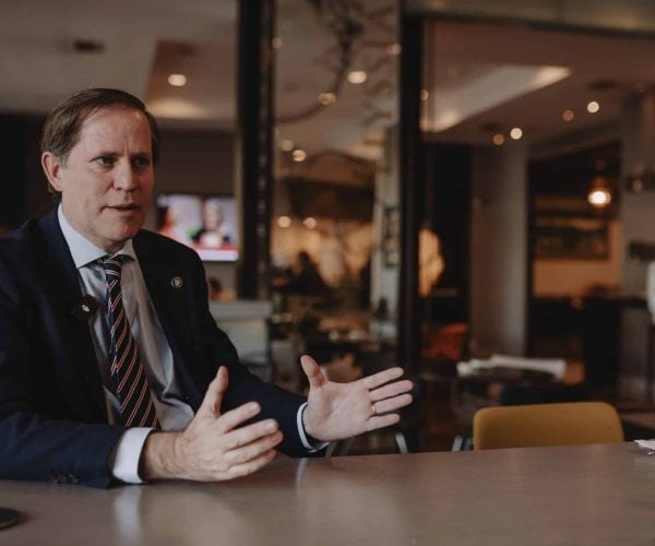 Luis Gutiérrez Rojas, autor de La belleza de vivir (Ciudadela, 2025)